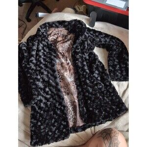 Small silver gate jacket with cheetah print inside